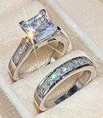 "2-Piece Women’s Engagement Diamond Ring Set – Shiny Alloy with Imitation Zirconia, Perfect for Weddings, Parties & Gifts" - Image 4