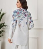 Women’s Floral Print Long-Sleeve Shirt – Elegant Loose-Fit Button-Up Blouse with Front Pockets, Featuring Blue and Red Flower Patterns on White Fabric, Perfect for Effortless Fall and Winter Casual Style - Image 6