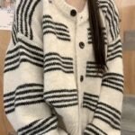Women's Oversized Vintage Sweater – Soft Beige & Black Striped Cardigan with Round Neck, Relaxed Fit, All-Season Cozy Pullover