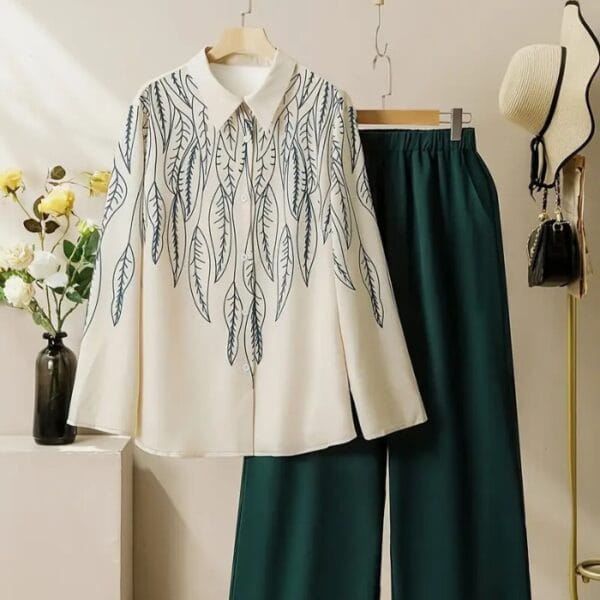 Women’s Casual Two-Piece Set – Long-Sleeve Plant Print Shirt with Solid Trousers and Handy Pockets for Spring and Summer